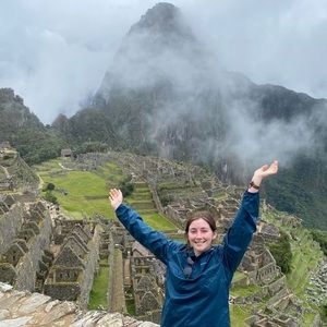 Meet your Posher, Catherine